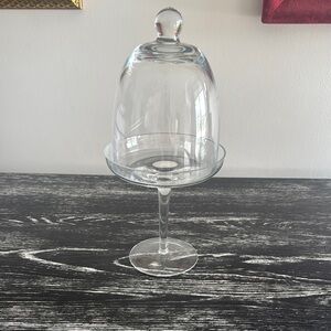 Footed glass cheese dome. No defects.